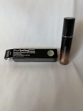MAC Dazzleshadow Liquid Eyeshadow in “Beaming Brighter”